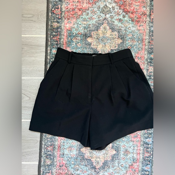 Abercrombie & Fitch Pants - Curve Love A&F Sloane Tailored Short